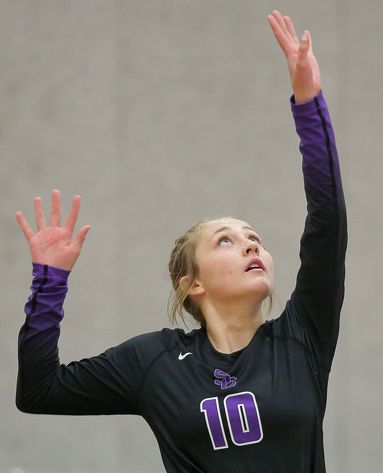 Truckee at Spring Creek Volleyball 12.jpg